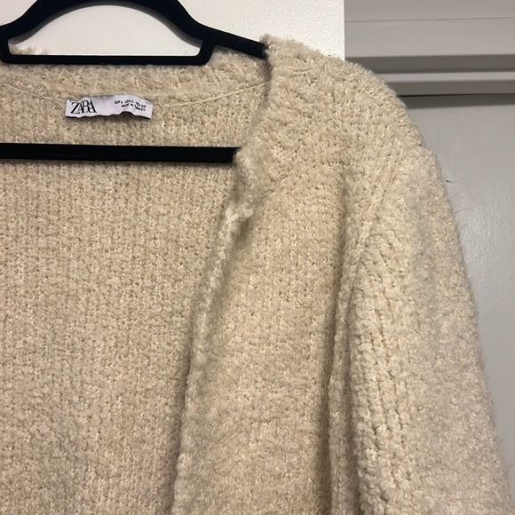 Zara Boucle Cardigan - Picture 4 of 11
